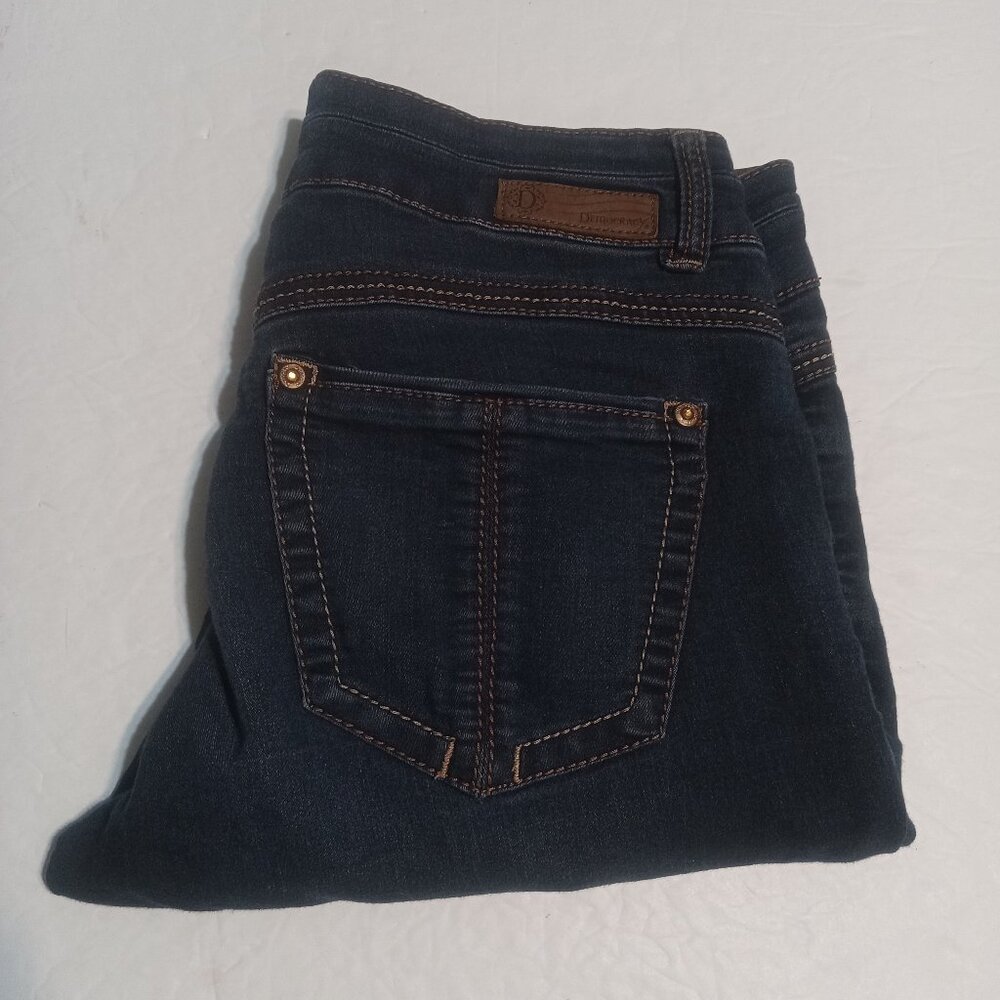 Democracy Women's Rebel Itty Bitty Boot Distressed Capri Cut Jeans Size 4
